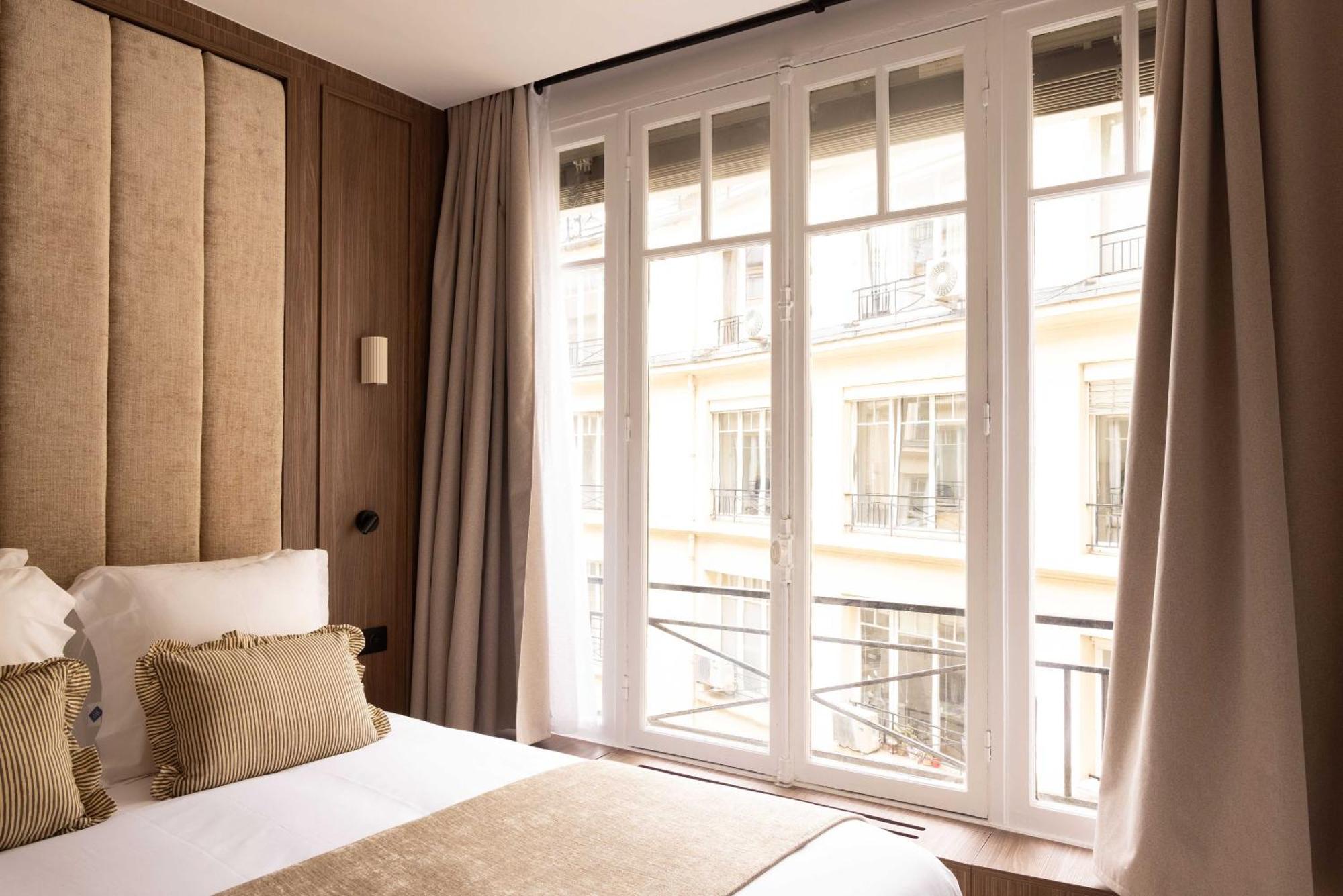 Elegant - Ac- 2br-6p- Madeleine * Paris